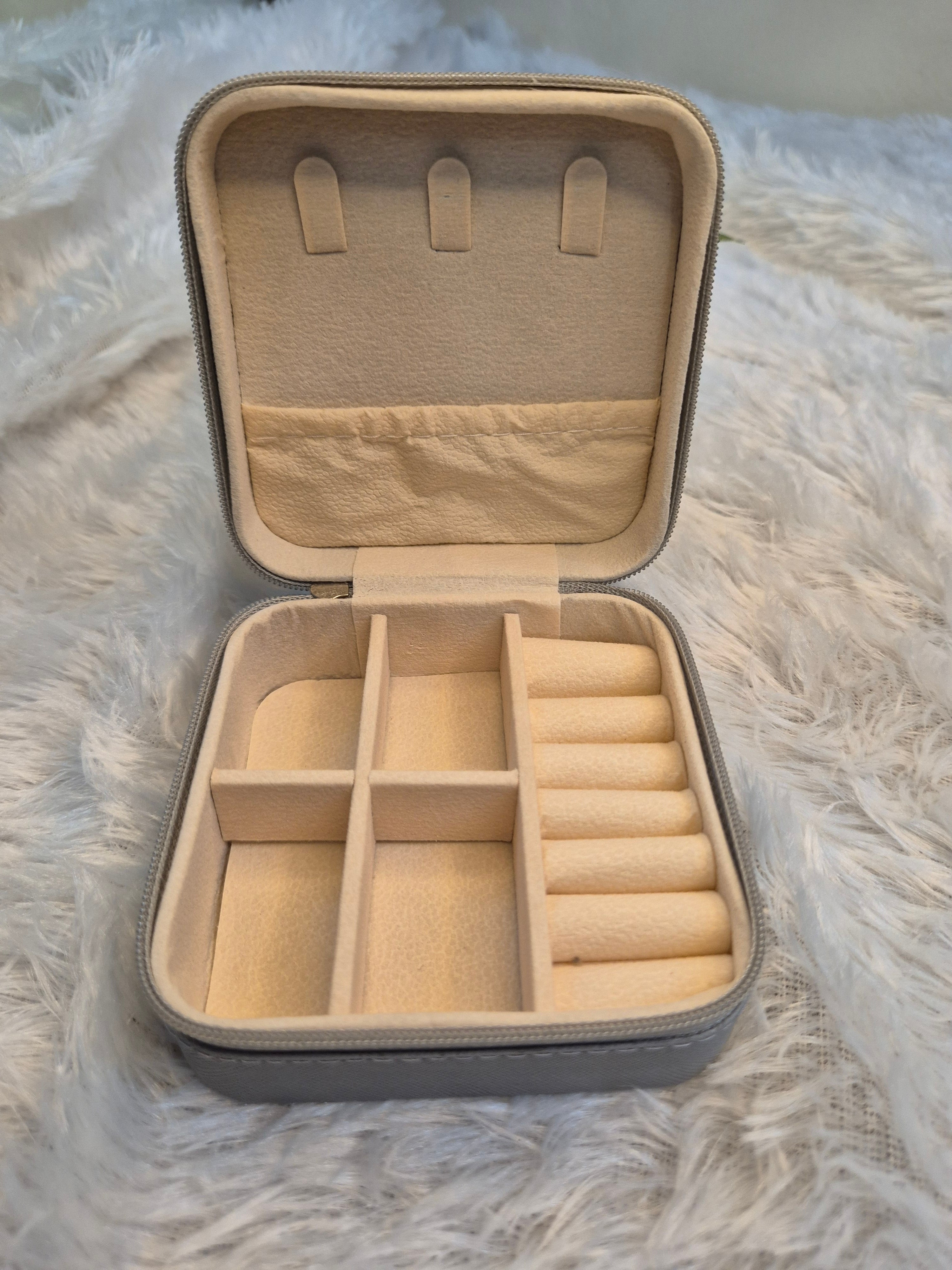 Jewelley box